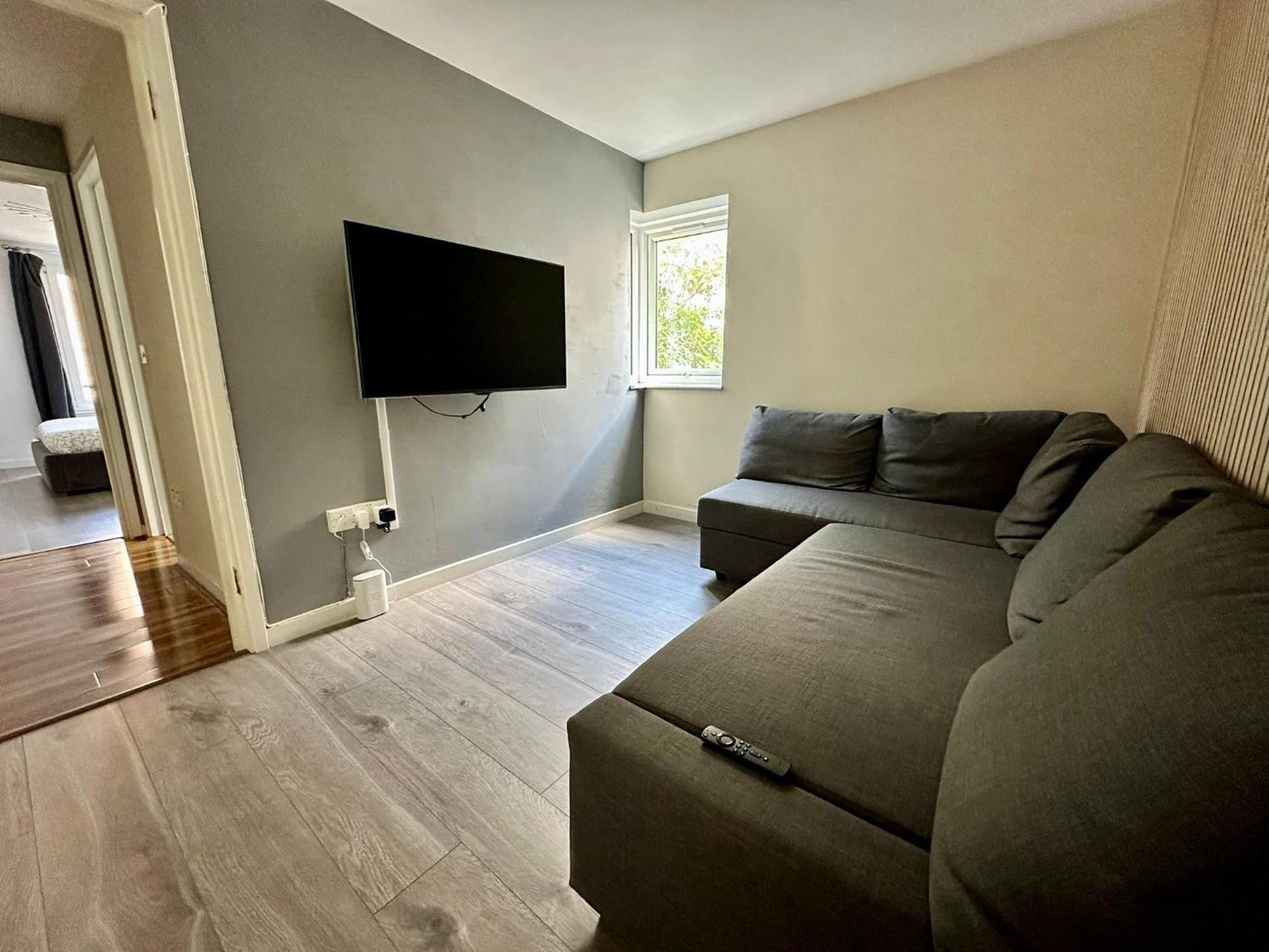 Cosy 2 Bedroom Flat In Manor House Londres Exterior foto